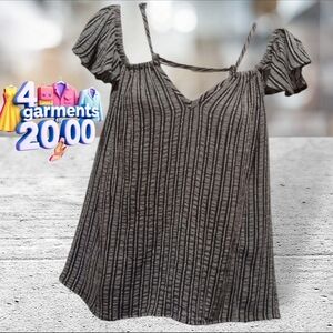 Saltwater luxe wear On or off the shoulder short top sexe S